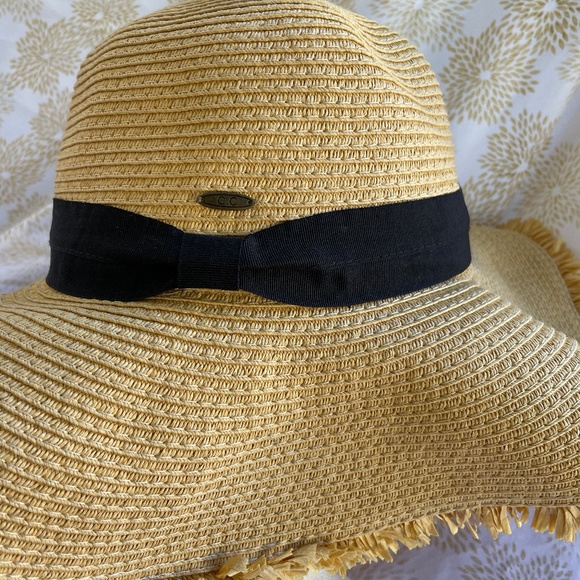 Bride tribe beach hat - Picture 4 of 5